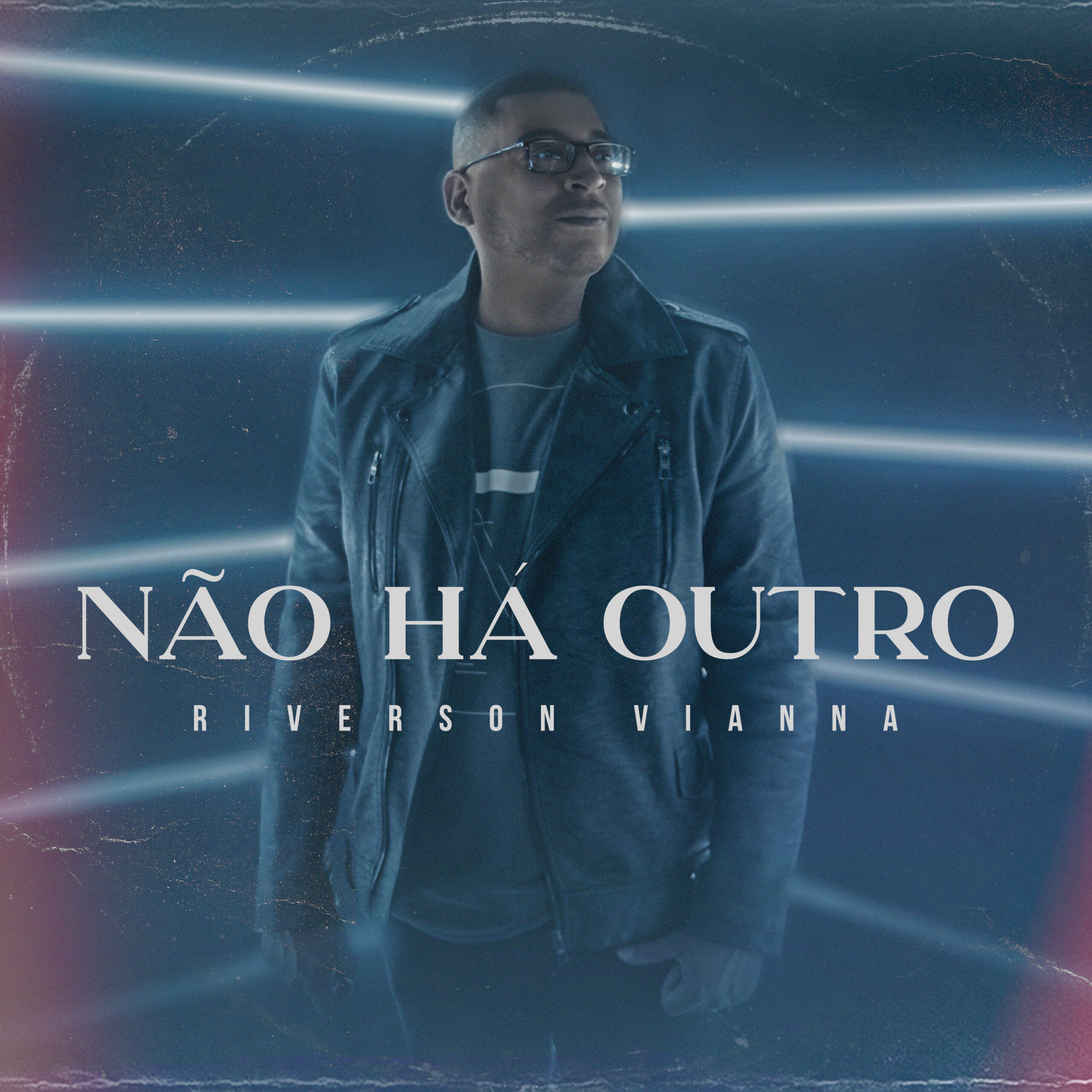 Ex-integrante do Raiz Coral, Riverson Vianna apresenta a canção “Não Há Outro”