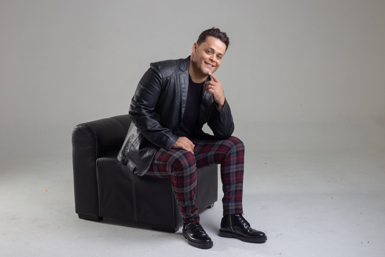 Robinson Monteiro apresenta a canção “Sala do Trono” e revela planos de lançar dois livros