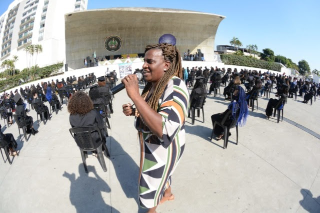 Projeto Recriando Raízes forma 1.800 jovens em cursos profissionalizantes e você pode apoiar novas turmas
