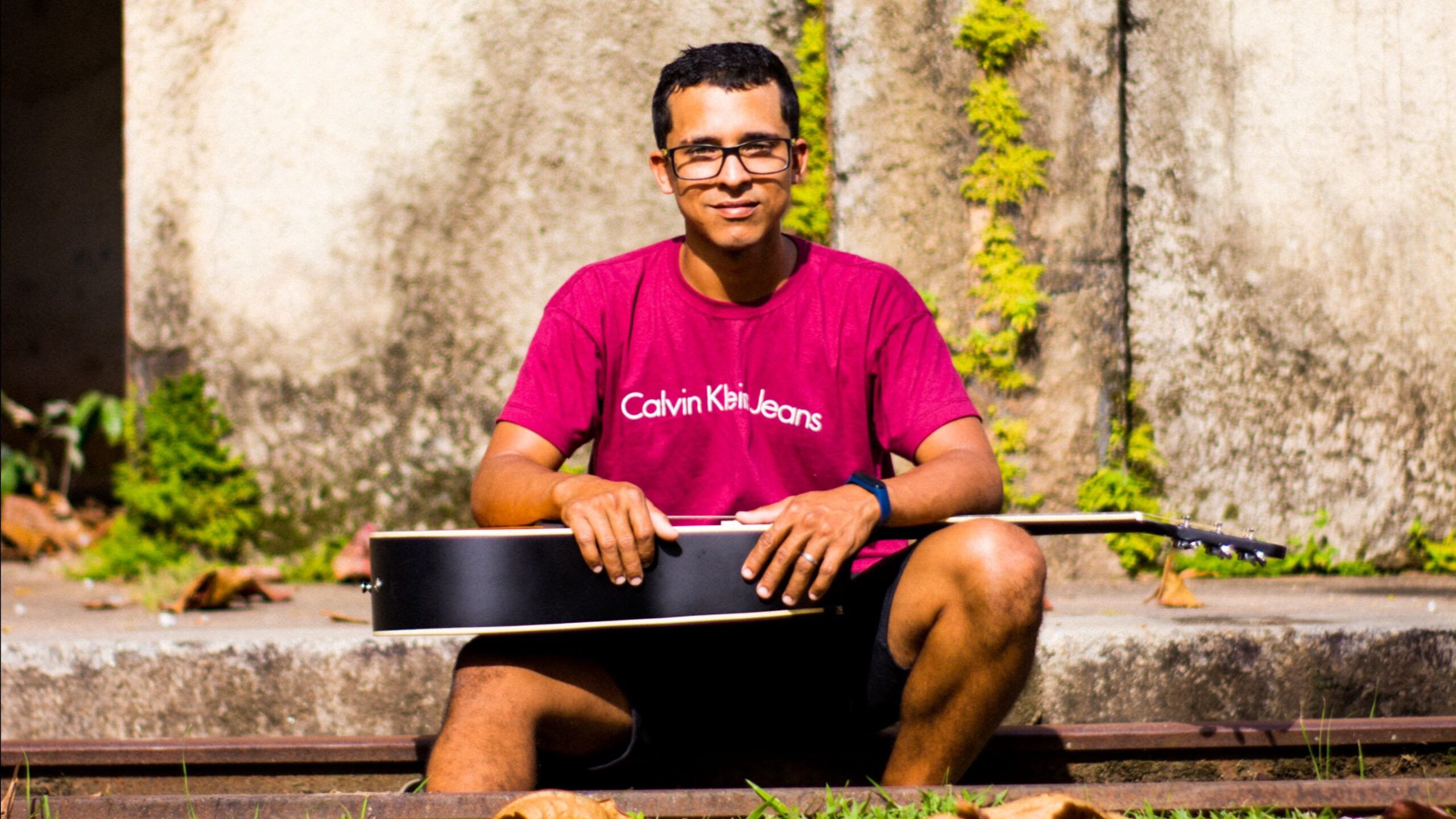 Eduardo Davidson estreia no streaming com o single autoral “Nasci Pra Te Adorar”