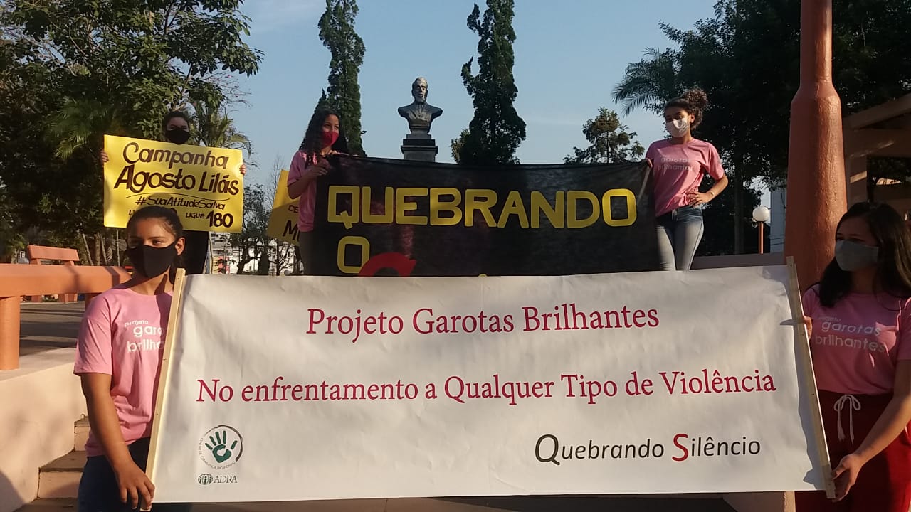 Projetos sociais resgatam crianças e adolescentes em situação de vulnerabilidade