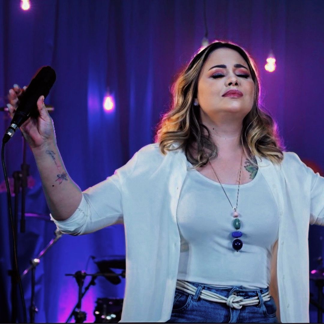 Fabrícia Maira lança o single ‘Lutas por Mim’