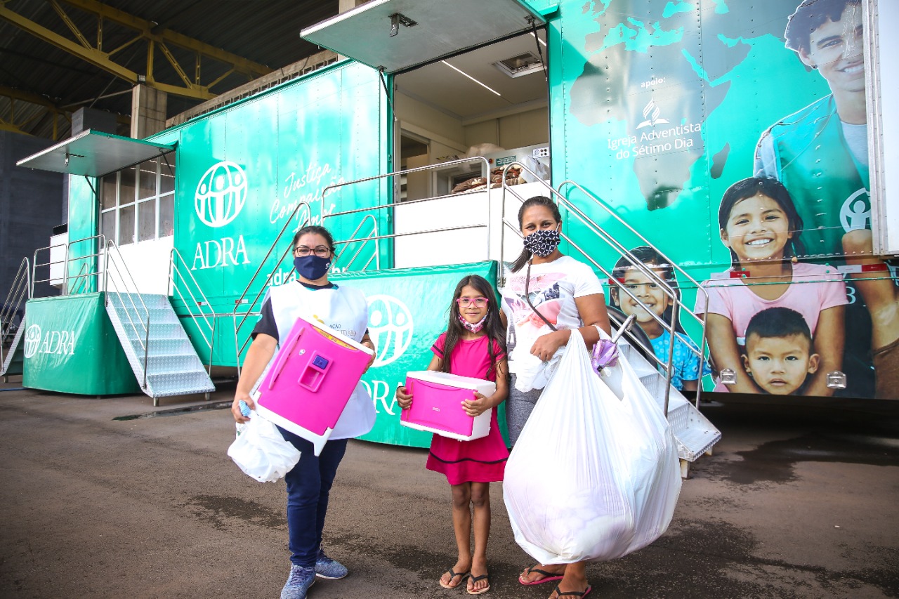 Carreta Solidária oferece atendimento gratuito a famílias carentes no Paraná