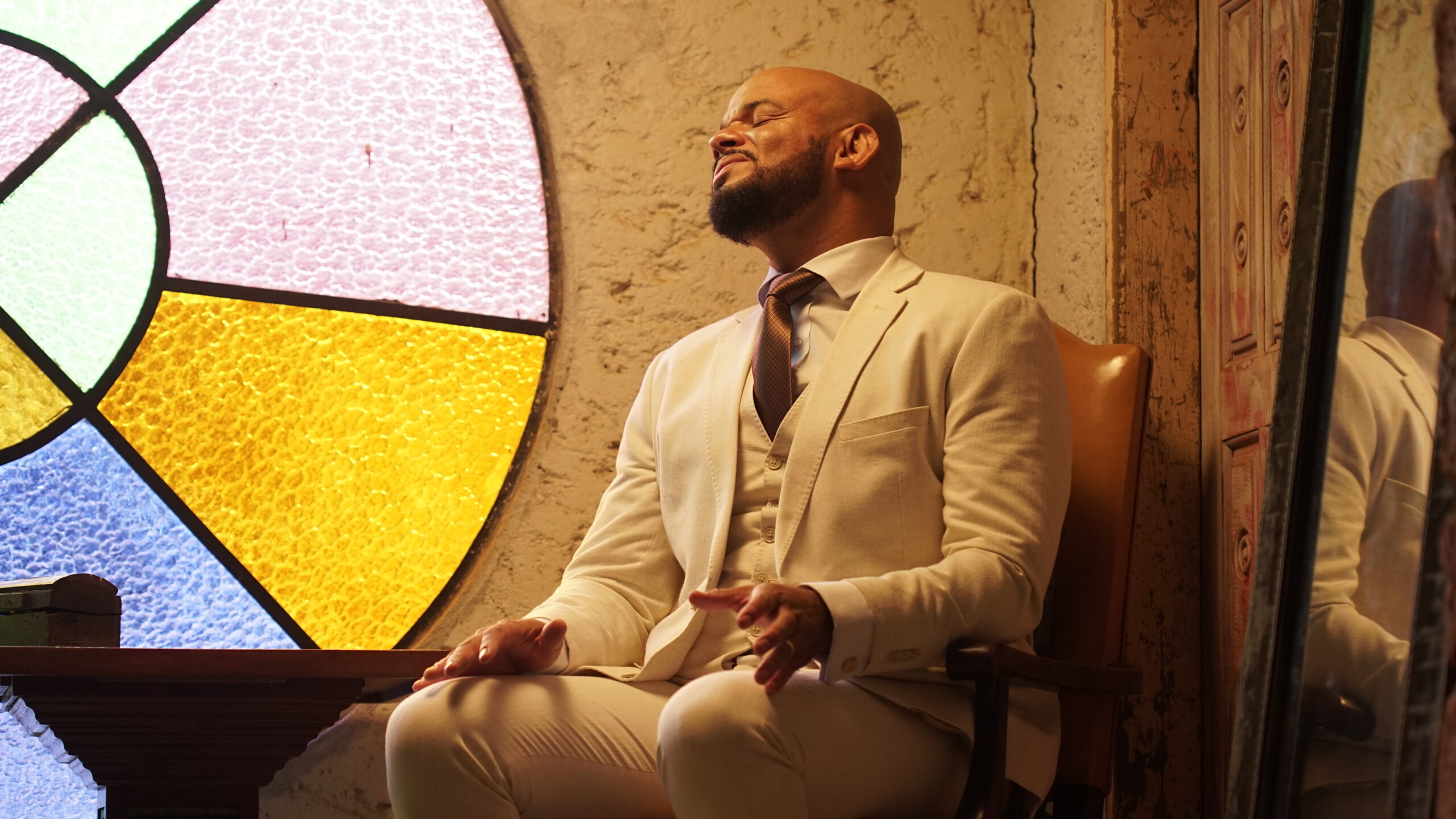 Ivan Sossa exalta a grandeza e a soberania de Cristo em “Pedra de Esquina”, seu novo single