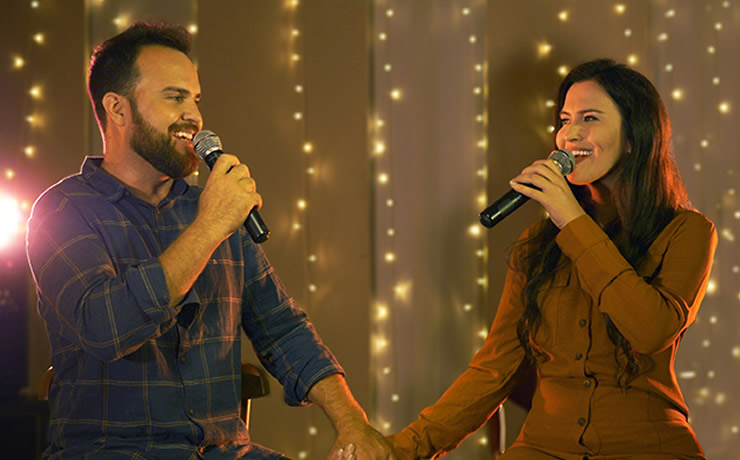 Adelãyne lança single com participação de Adriano Souza –  O melhor Deus tem pra mim