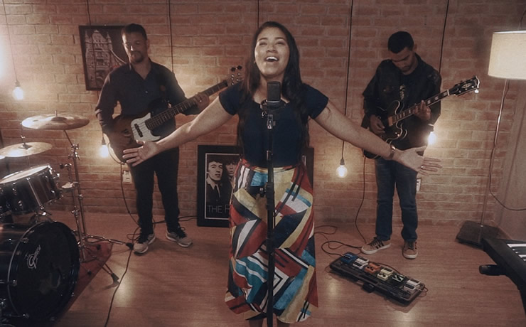 Valéria Soares comemora nova fase no digital; ouça o single “Eu Quero Viver”