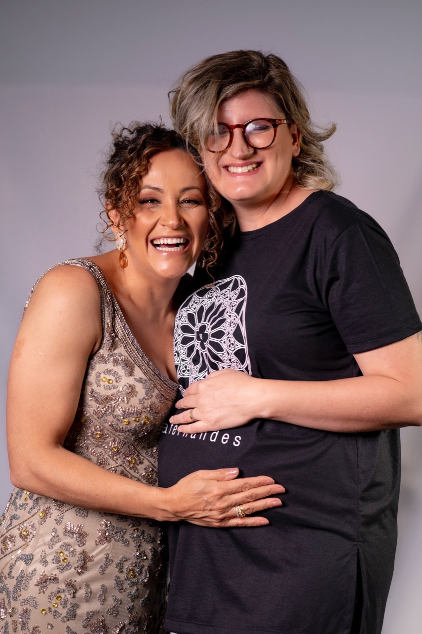 Ziza Fernandes comemora os 30 anos de carreira com o lançamento do álbum Tempus