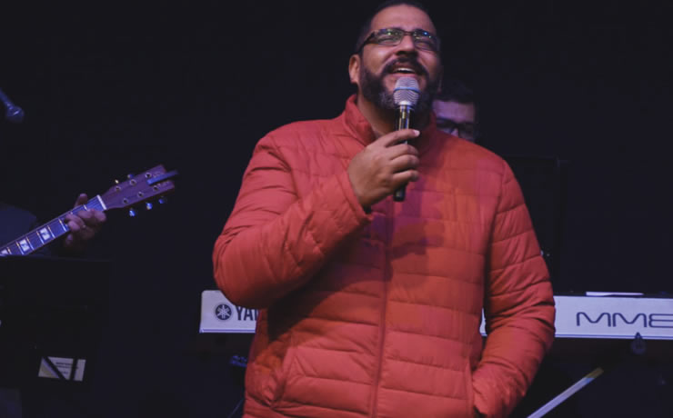 Cantor Marcos Miranda comemora um ano de ministério solo e promete novidades para o segundo semestre