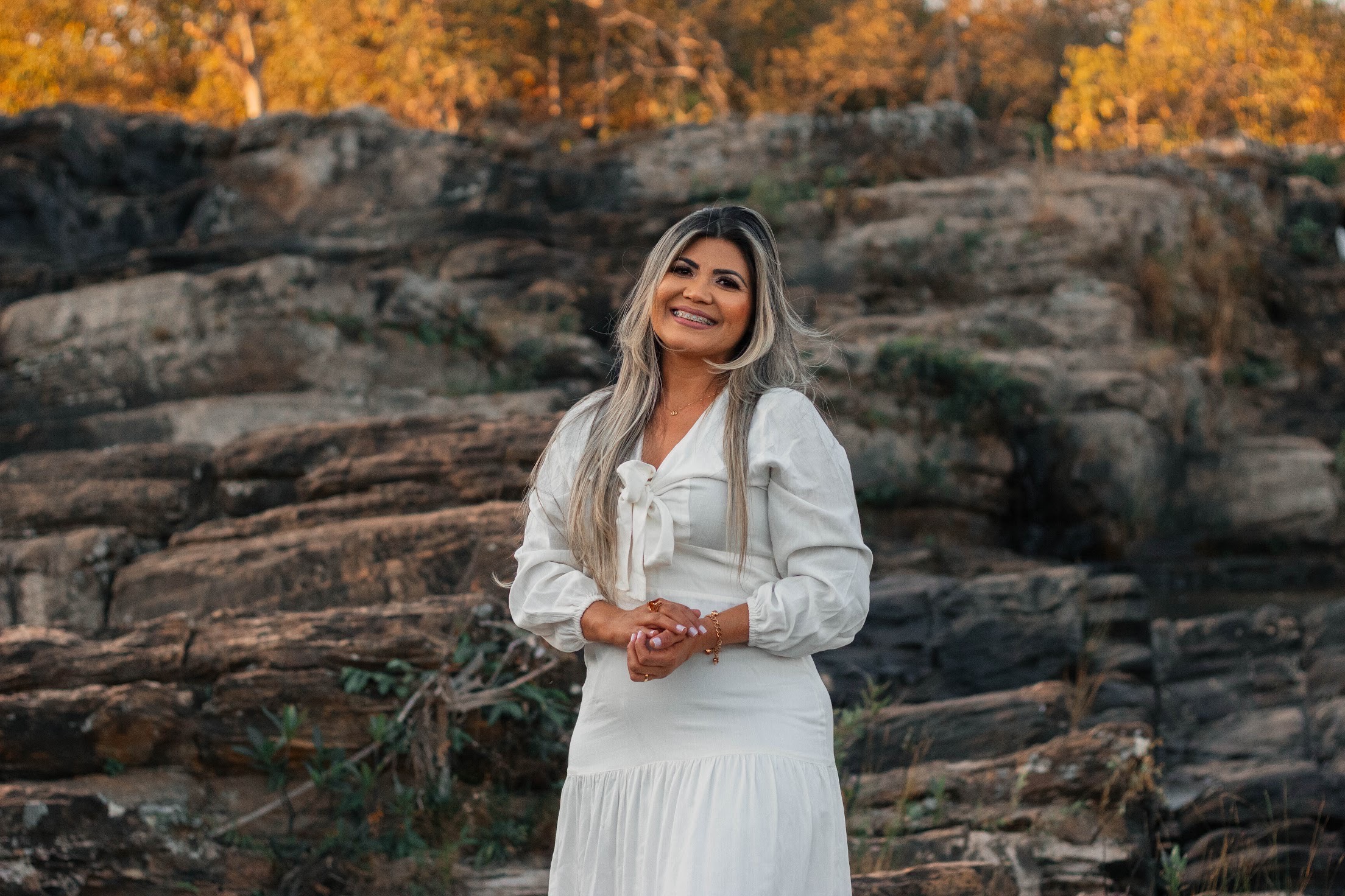 Michelly Veras exalta a soberania de Deus em seu novo single “Do Outro Lado”