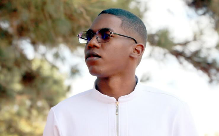 Cantor Santiago lança seu primeiro single, “Pra Sempre” e encoraja cristãos a íntima oração com Deus