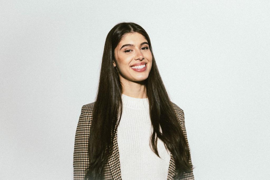 Isabela Berté lança”Quando Você Chega”  o primeiro single do Álbum “Yeshua”