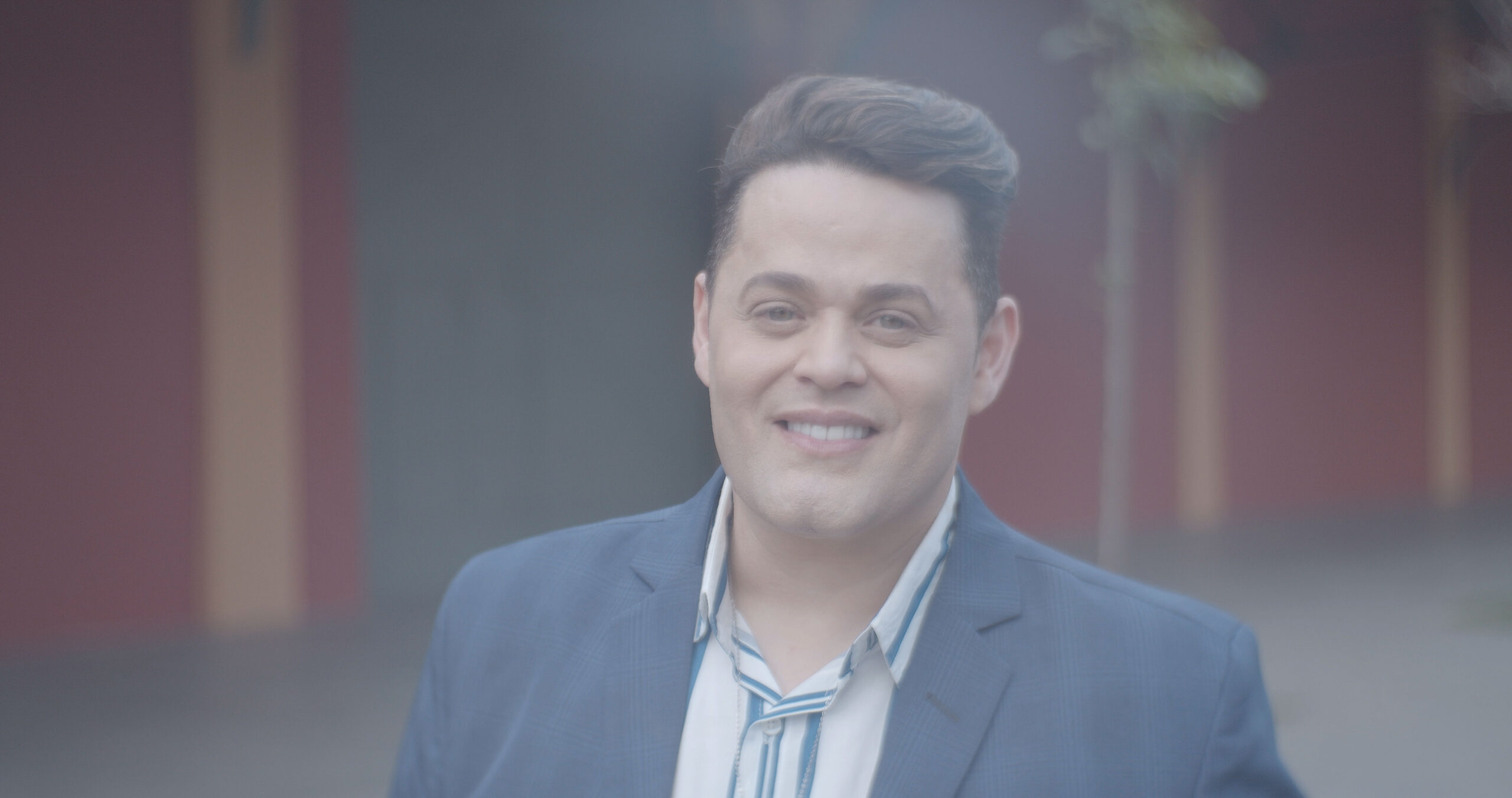 Robinson Monteiro apresenta o single “Vai Acontecer” e anuncia turnê internacional