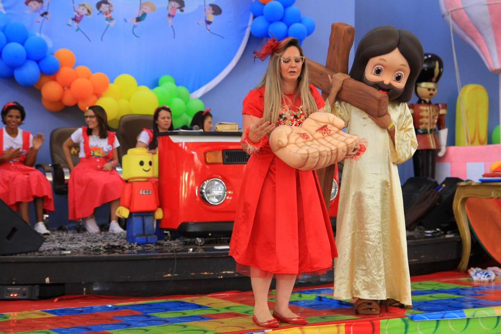 Missionária alerta cristãos sobre as crianças: “esse rebanho precioso está em perigo”