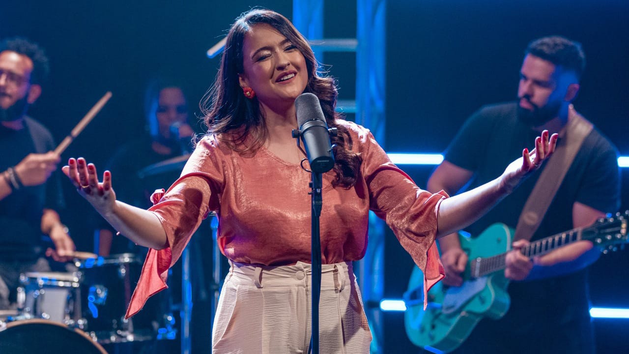 “Deus do meu louvor” é a nova canção de Bruna Martins