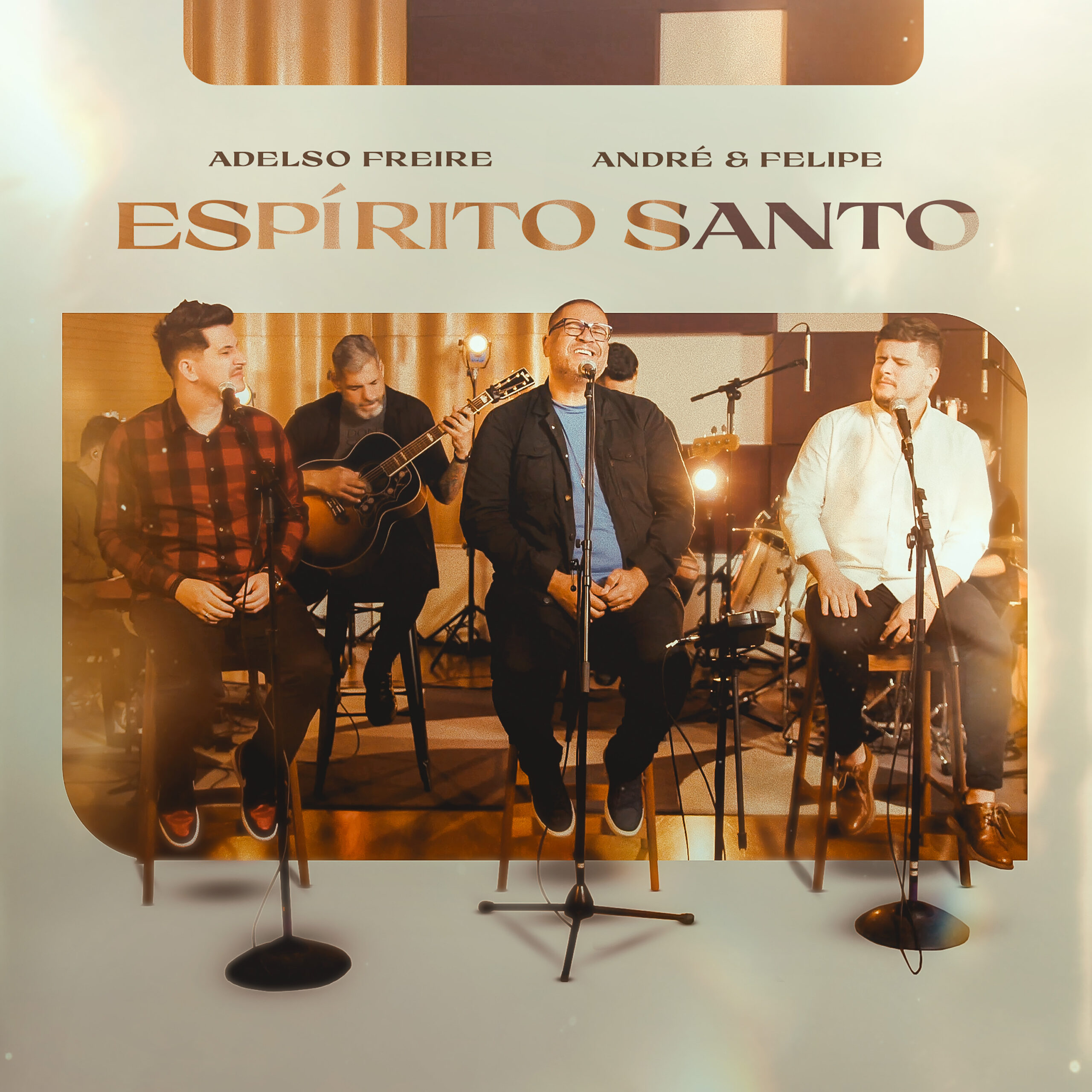 O cantor Adelso Freire lança “Espírito Santo”, collab André e Felipe