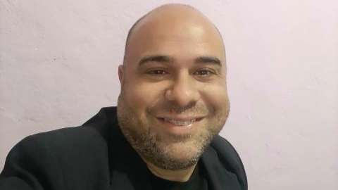 Eduardo Oliveira canta “Espera em Deus”, em resposta aos corações aflitos 