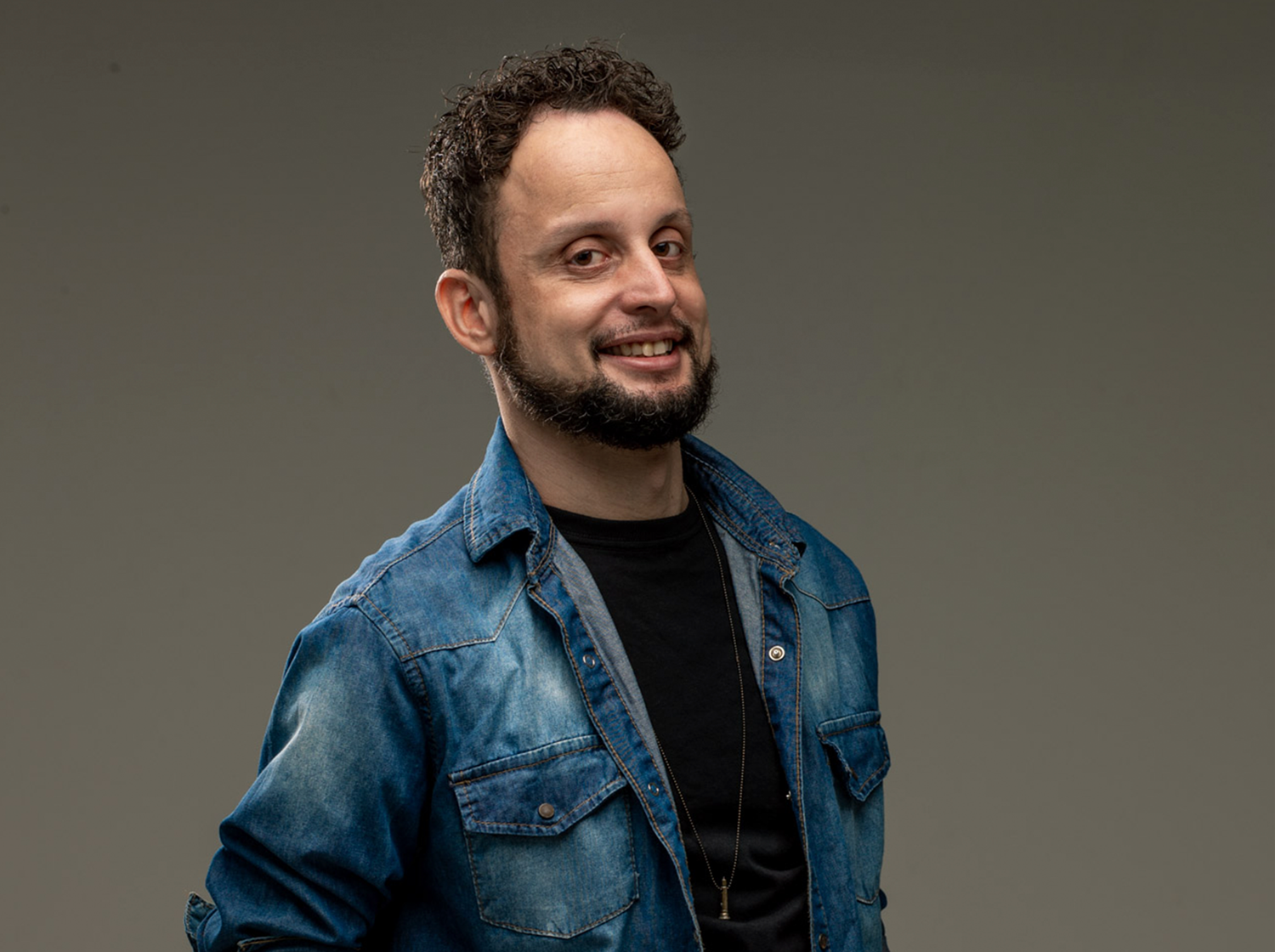 Edu Lucassi lança o single “Tua Habitação” e marca retorno para a Nova Fase Music