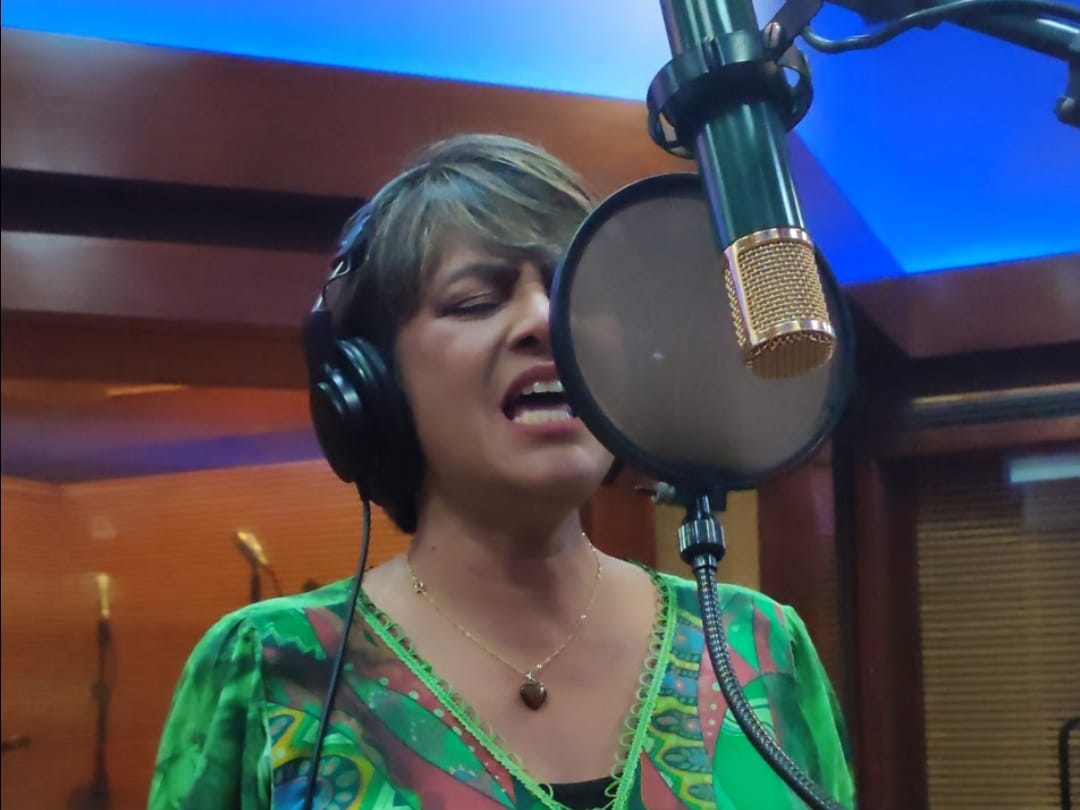 Sandra Di Paula lança a versão de “I Speak Jesus” , uma mensagem poderosa para toda a vida