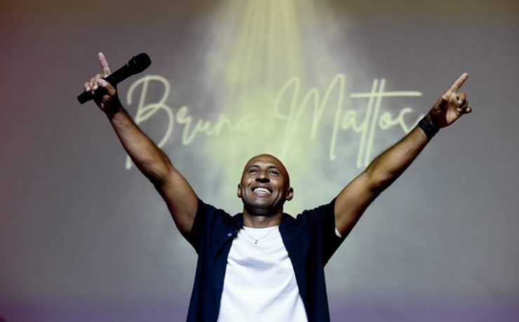 Cantor Bruno Mattos lança “Sem Ti Nada Sou”, single autoral que expressa total dependência de Deus