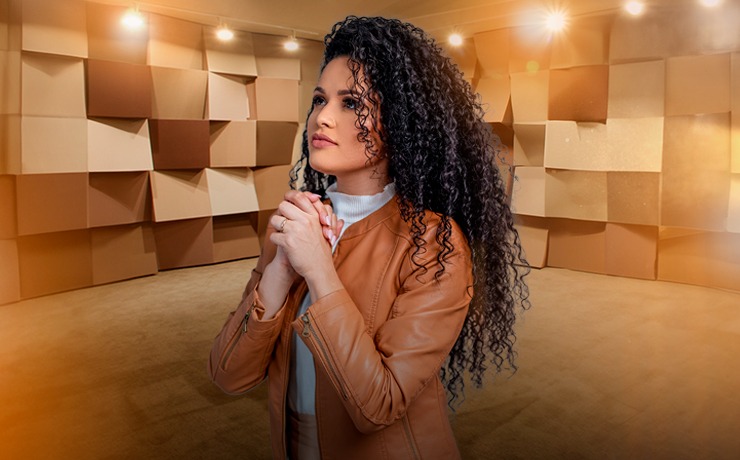 Cássia Couto lança “Tu És Tudo”, single com produção de Rodrigo Alves Cruz