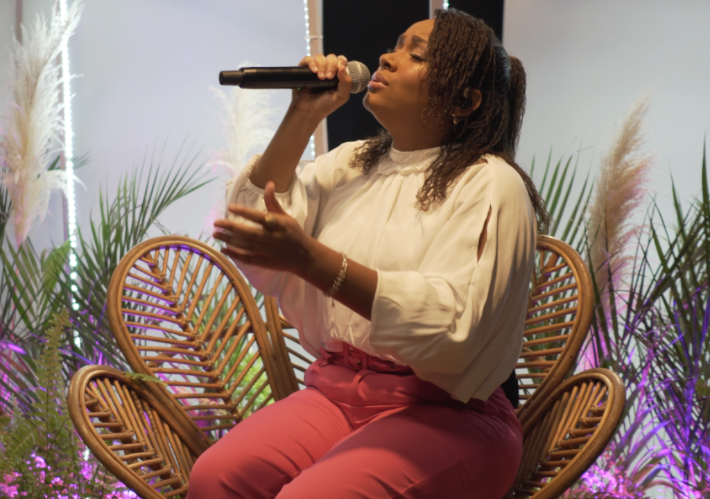 Duda Cesário regrava o sucesso “Eu me Arrependo”, de Eyshila, para o CGM Covers
