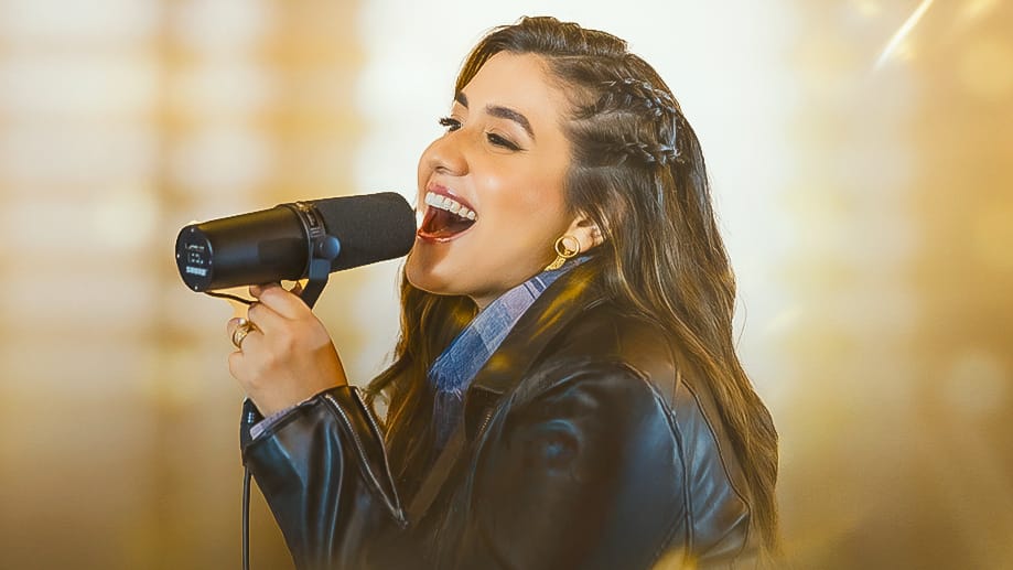 Kelly Benigno lança pela Graça Music “Quem é como o Senhor”