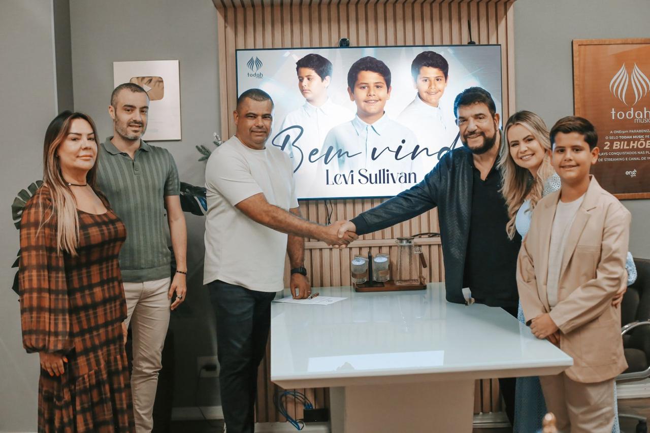 Todah Music contrata Levi Sullivan, filho caçula do renomado Michael Sullivan e da cantora gospel Anayle Sullivan