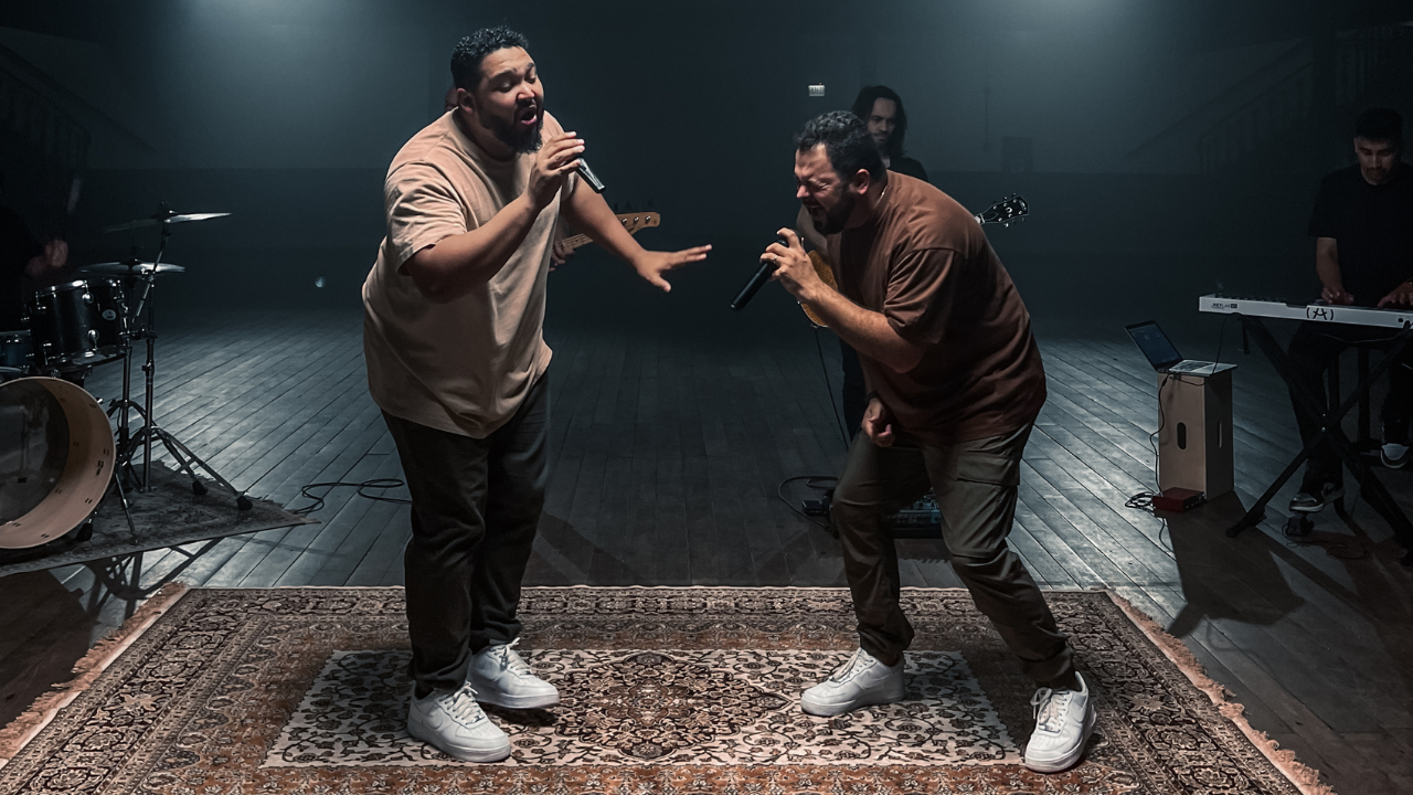 Klebson Kollins Lança Nova Música “BETEL” com Participação Especial de Israel Salazar