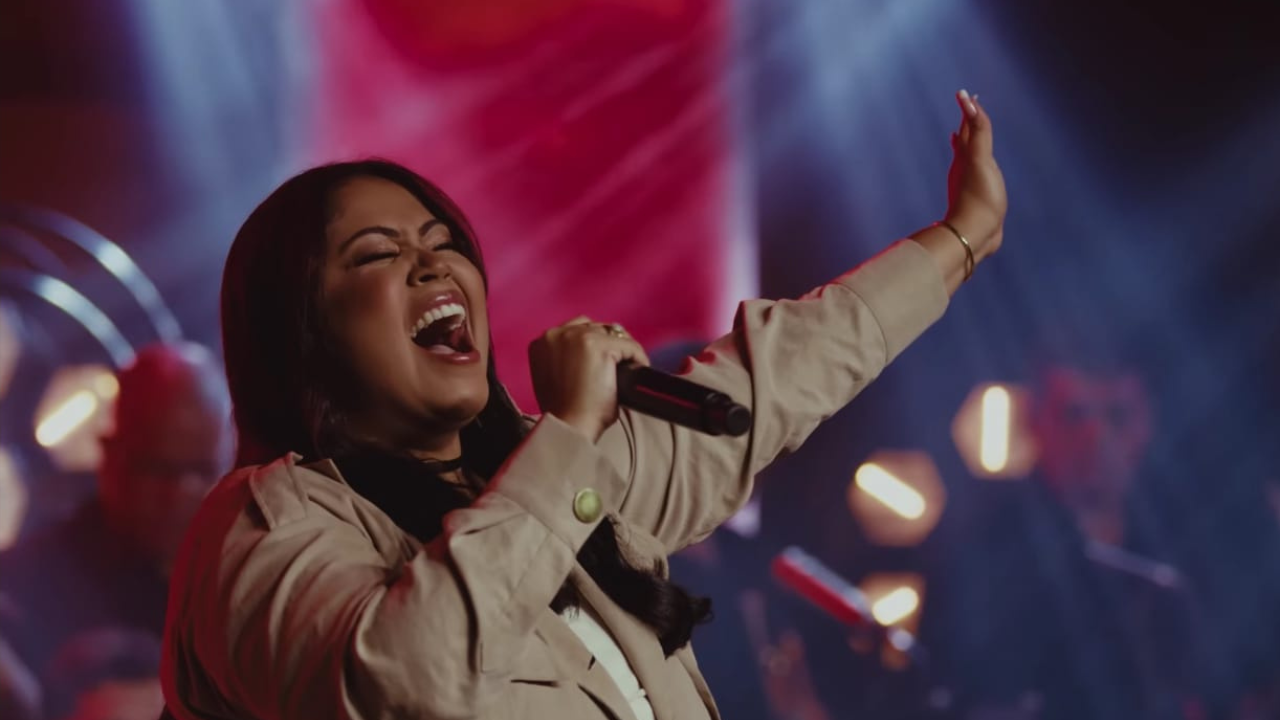 Gisele Nascimento lança a canção “A tua Presença – AO VIVO” pela MK Music