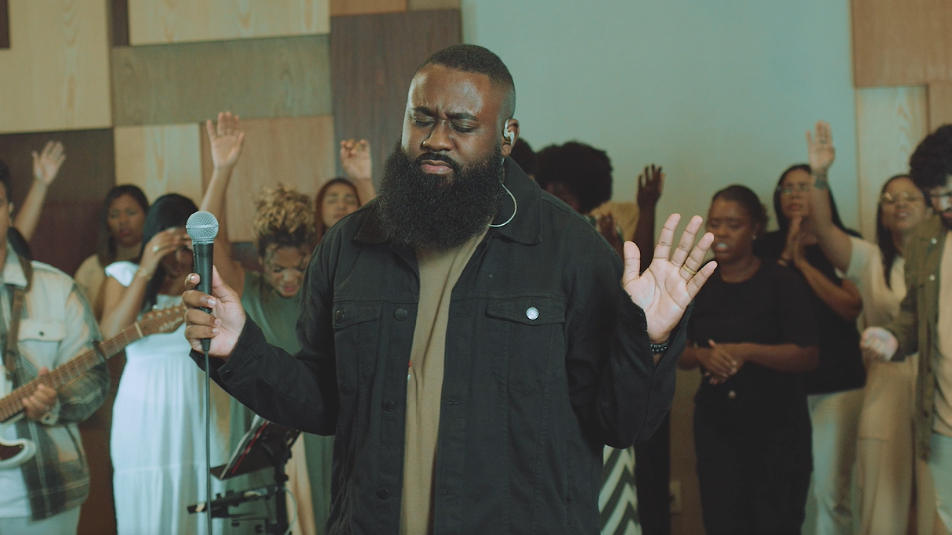 Matheus Duque lança “Jesus”, a quarta faixa do seu novo EP