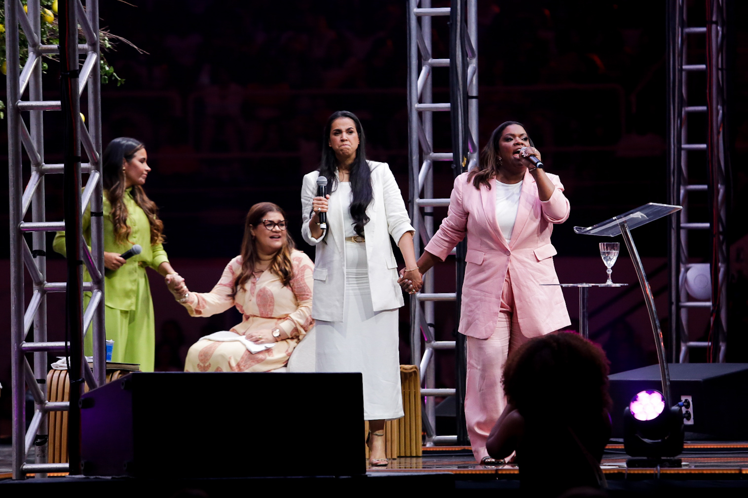 Juntas Conference reúne mais de 12 mil mulheres no Maracanãzinho