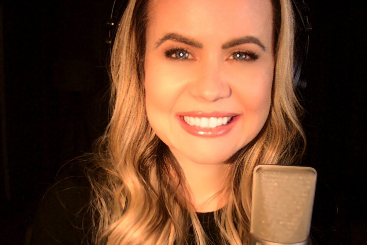 Anayle Sullivan lança “Grandes Coisas”, canção de fé que atravessa gerações