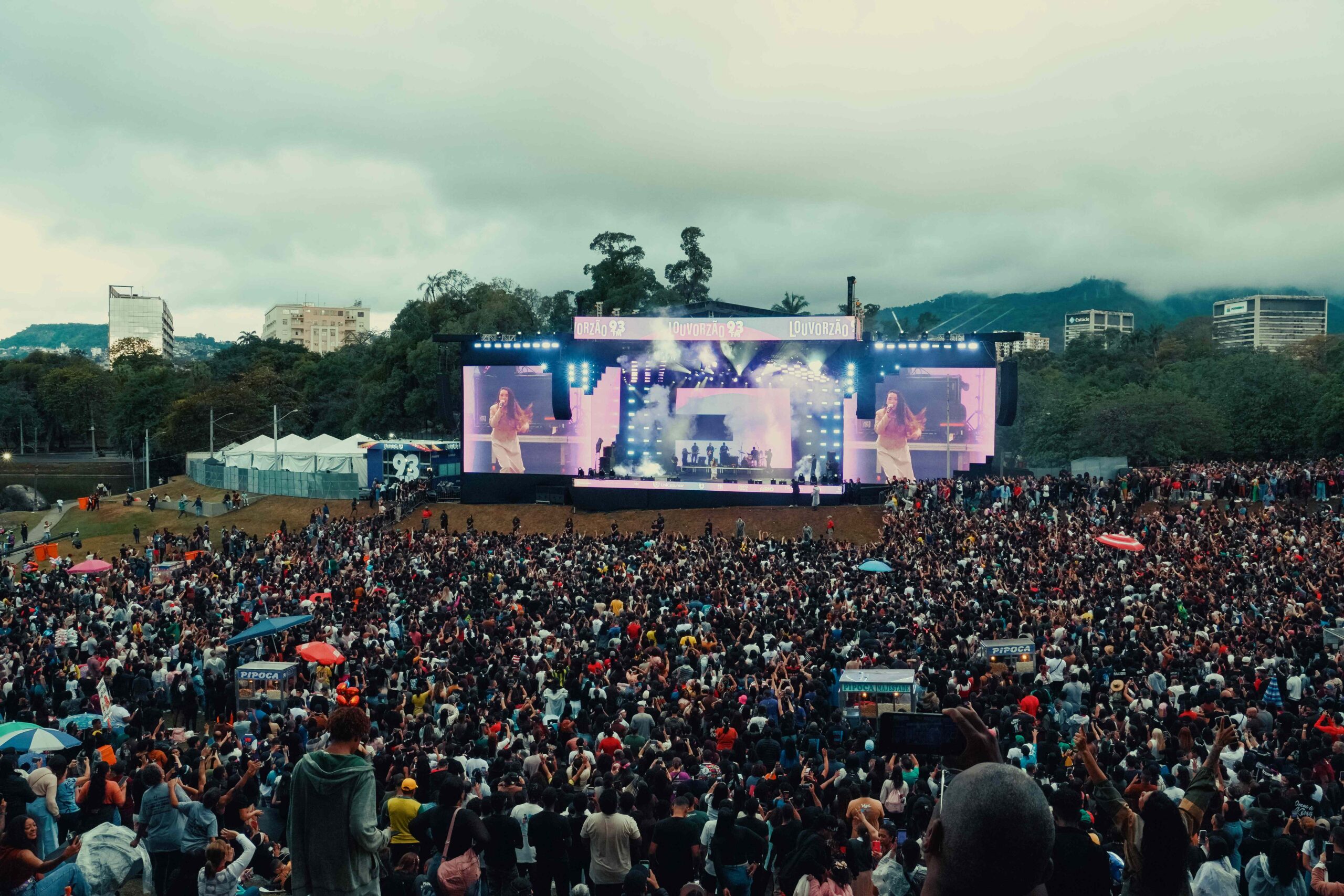 Louvorzão 93 é sucesso de público em mais de sete horas de show